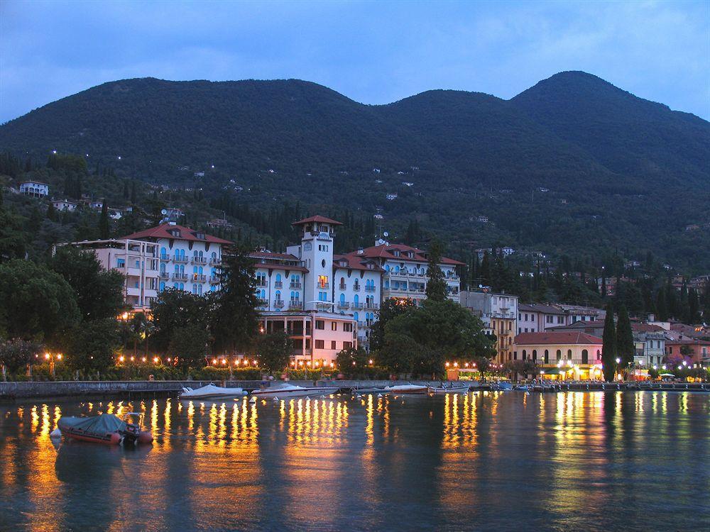 Hotel Savoy Palace Gardone Riviera Luaran gambar