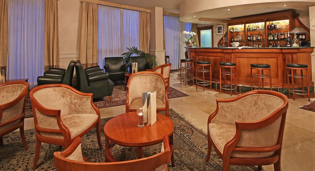 Hotel Savoy Palace Gardone Riviera Luaran gambar